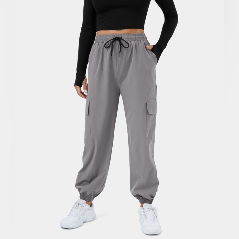 Mid rise Drawstring Cargo Joggers medium